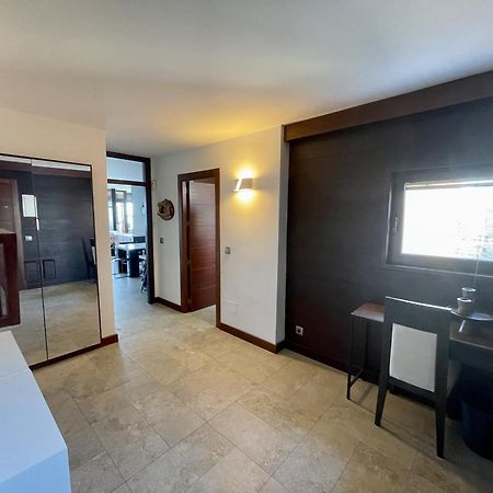 Exclusive Beachfront Apartment Torremolinos - Pool - Paddle - Tenis - Wifi - Central Aircon מראה חיצוני תמונה